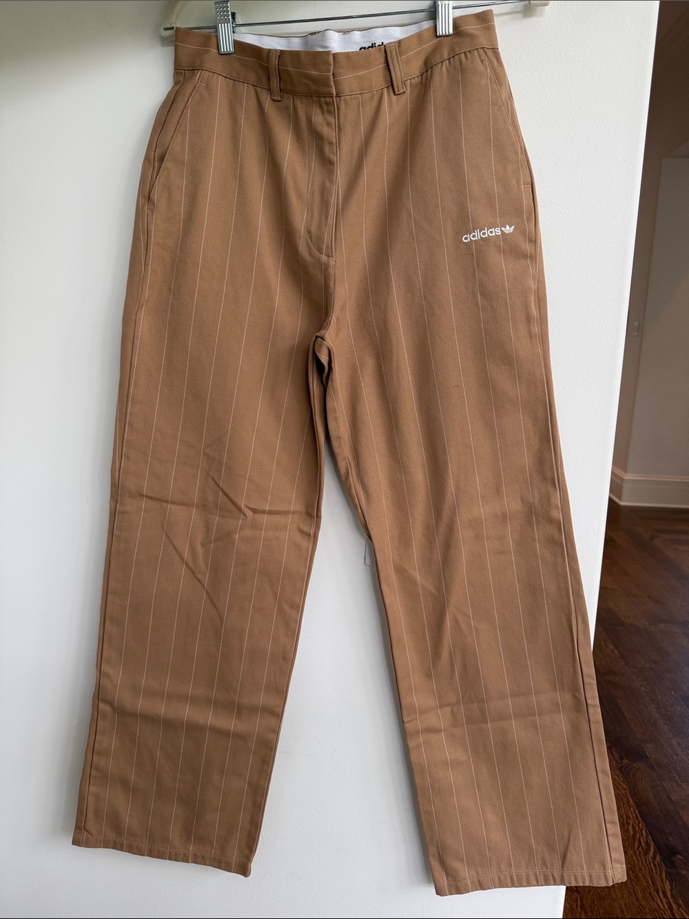 Adidas women’s size 8  Brown Pinstripe Casual Pants